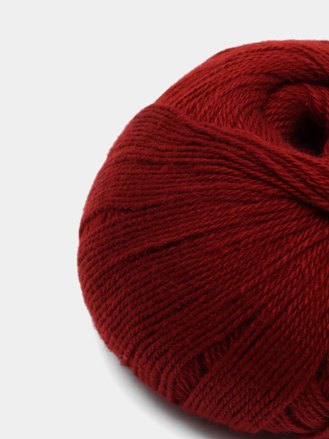 Бордовый пряжа Cashmere Yarn, 50 г/ 200 м, 60% меринос, 20% вискоза, 15% ПА, 5% кашемир