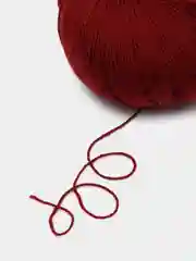 Бордовый пряжа Cashmere Yarn, 50 г/ 200 м, 60% меринос, 20% вискоза, 15% ПА, 5% кашемир