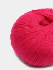 Алый пряжа Cashmere Yarn, 50 г/ 200 м, 60% меринос, 20% вискоза, 15% ПА, 5% кашемир