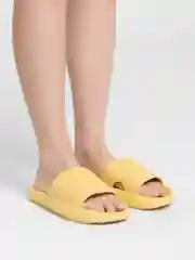 Желтый шлепанцы женские