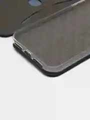 Черный чехол книжка iPhone 11