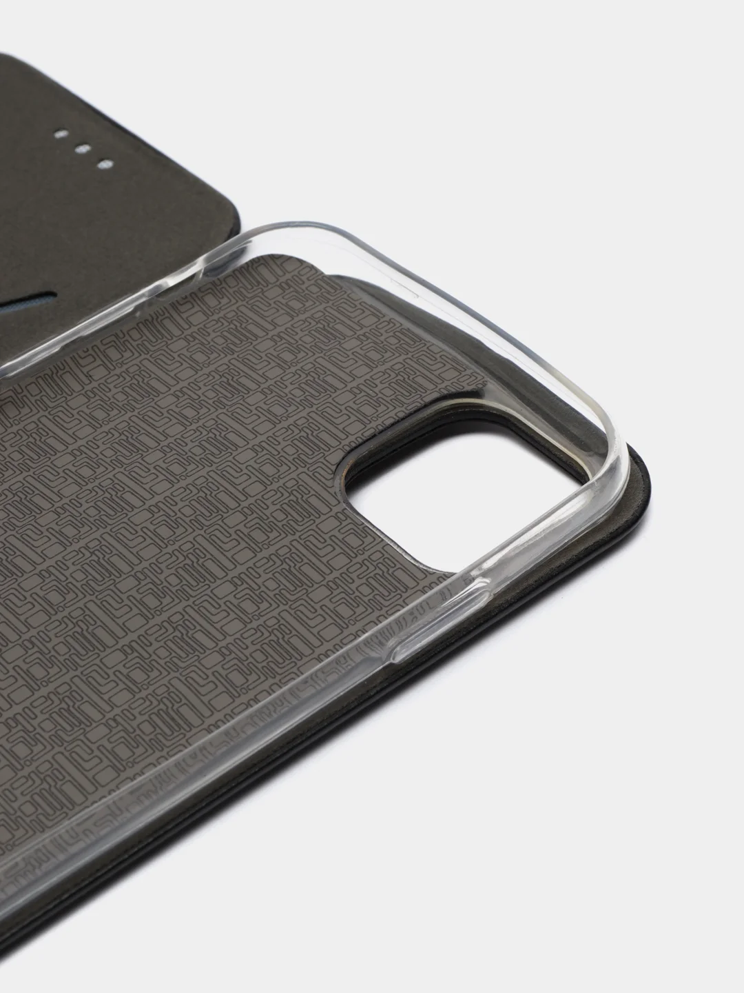 Черный чехол книжка iPhone 11
