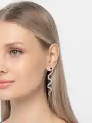 Белый серьги - подвески "Змей",
