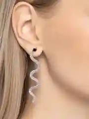 Белый серьги - подвески "Змей",