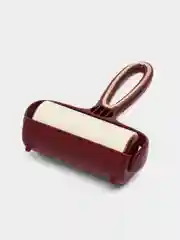 Бордовый липкий ролик для чистки одежды со сменным роликом