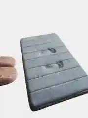 Бежевый коврик для ванной комнаты