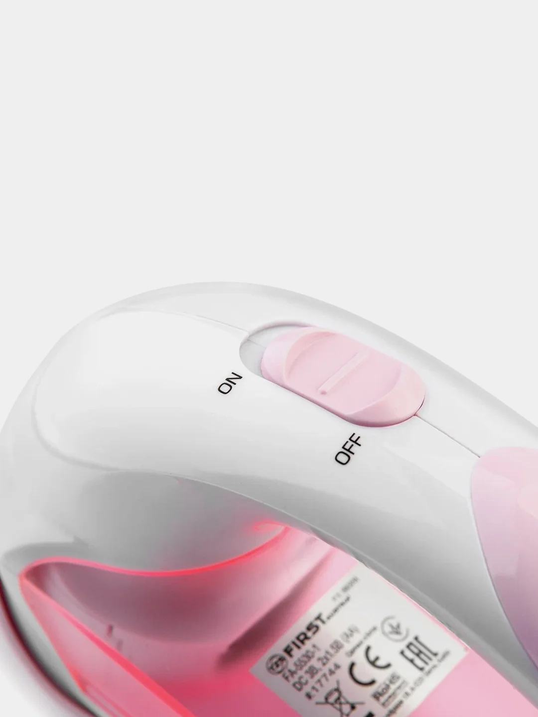 Машинка для  удаления катышков, FIRST FA-5530-1, Pink, Электропитание: 3 В (2 батарейки АА)