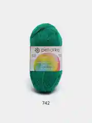 Зеленый пряжа Пехорка Детская новинка, акрил, 50 г, 200 м