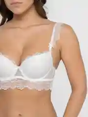 Белый кружевной комплект нижнего белья