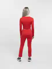 Красный женский спортивный костюм