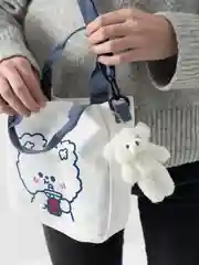Белый женская,сумка для девочек, квадратная сумка через плечо, с брелоком мишкой