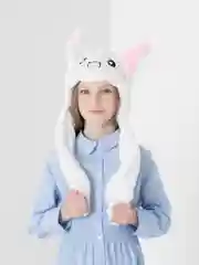 Белый новогодняя детская шапка с прыгающими ушками, светящаяся