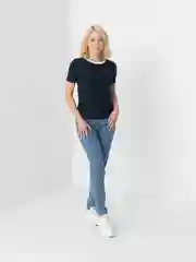 Черный футболка женская