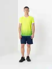Зеленый мужской спортивный комплект: шорты и футболка