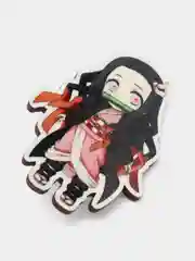 Коричневый значки деревянные по аниме "Клинок, рассекающий демонов, Demon Slayer"