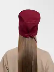 Бордовый шапочка медицинская