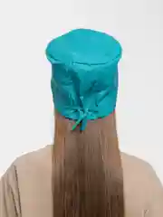 Зеленый шапочка медицинская