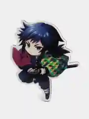Белый значки деревянные по аниме "Клинок, рассекающий демонов, Demon Slayer"