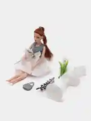 Белый кукла "Эмили" (Emily), с питомцем и аксессуарами шарнирная/ Монстр Хай/Уэнсдей