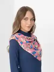 Кораллово-розовый платок женский из хлопка с принтом