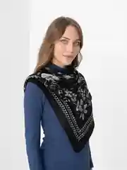 Черный платок женский