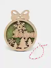 Новогодние елочные игрушки из дерева с пожеланиями