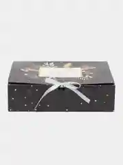 Черный коробка новогодняя