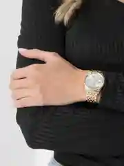 Золотой женские наручные часы. Подарочный  набор часы и браслеты