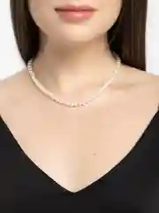 Белый ожерелье из мелкого жемчуга