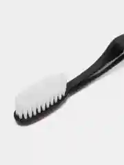 Салатовый зубная щетка EXXE Classic суперочищающая средняя щетина 1 шт