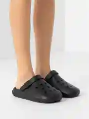 Черный сабо женские IZI, размеры 36-41