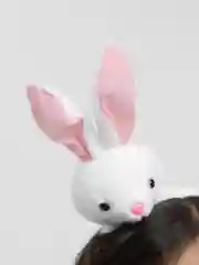 Белый ободок Заяц