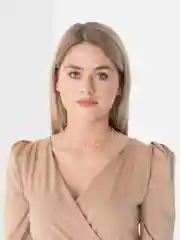 Розовый чокер на шею, с сердечками