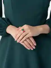 Фуксия кольцо со стразами, прозрачное