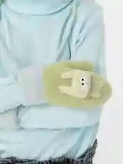 Зеленый варежки детские