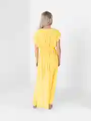 Желтый парео пляжное