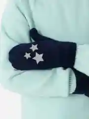 Черный варежки детские