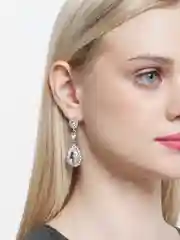 Серьги гвоздики со стразами, с блестящими камнями. Свадебные, на никах, на  корпоратив