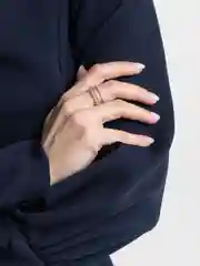 Золотой кольцо женское, бижутерия