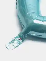 Бирюзовый воздушный шар в виде сердца, день святого Валентина,