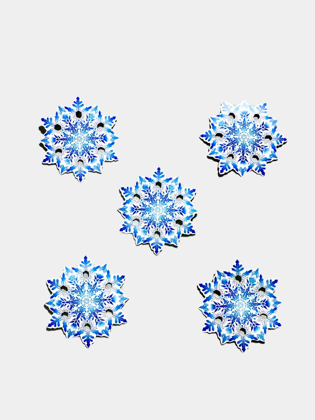 Снежинка на скотче, 100*100 мм