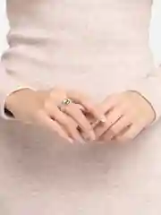 Розовый кольцо со стразами, прозрачное