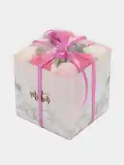 Розовый букет цветов из мыла, розы вспененные
