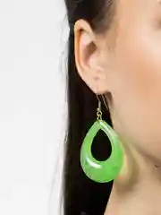 Зеленый серьги акриловые