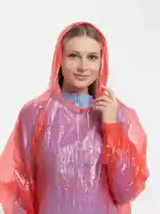 Красный дождевик-пончо с капюшоном