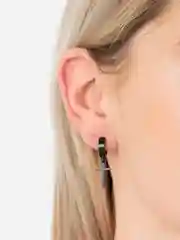 Черный сережка с подвеской Крест