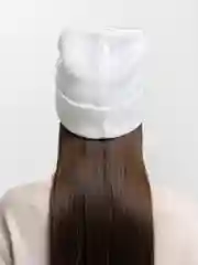 Белый шапка женская