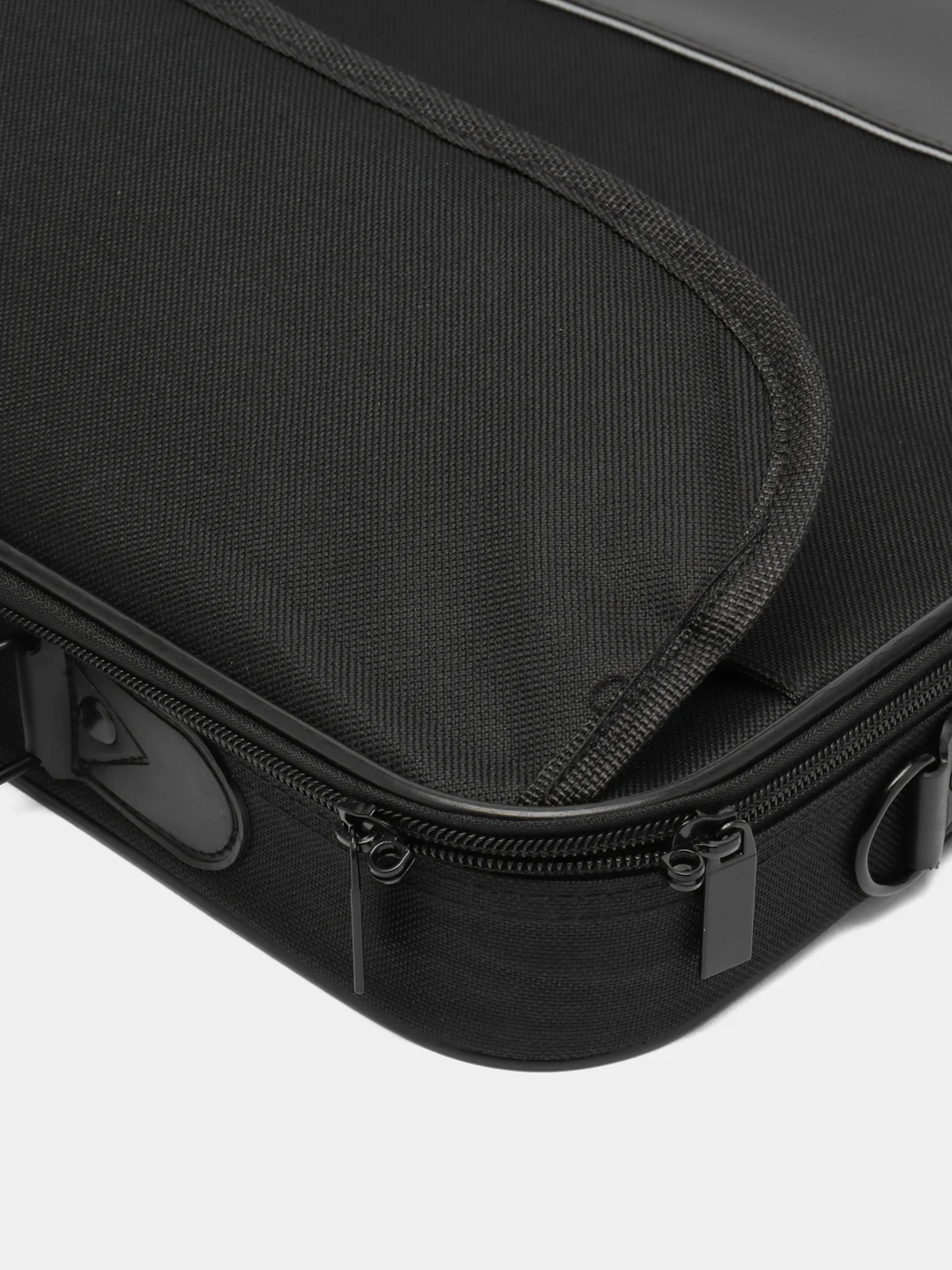 Сумка для ноутбука Defender Ascetic 15"-16" черный, жесткий каркас, карман