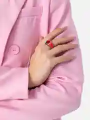 Черный кольцо мраморное, со стразой
