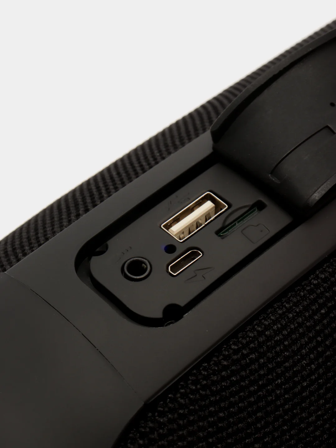 Колонка портативная беспроводная Defender G30 16Вт, BT/FM/USB/TF/AUX/Light